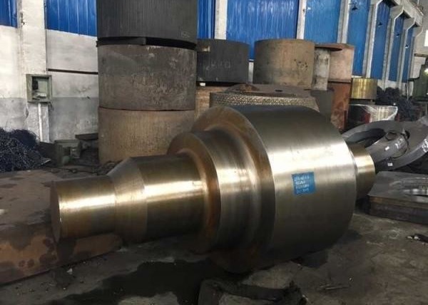 Vsriouse Sized SA350 LF2 A105 F316L F304L Steel Forging Crusher Shaft