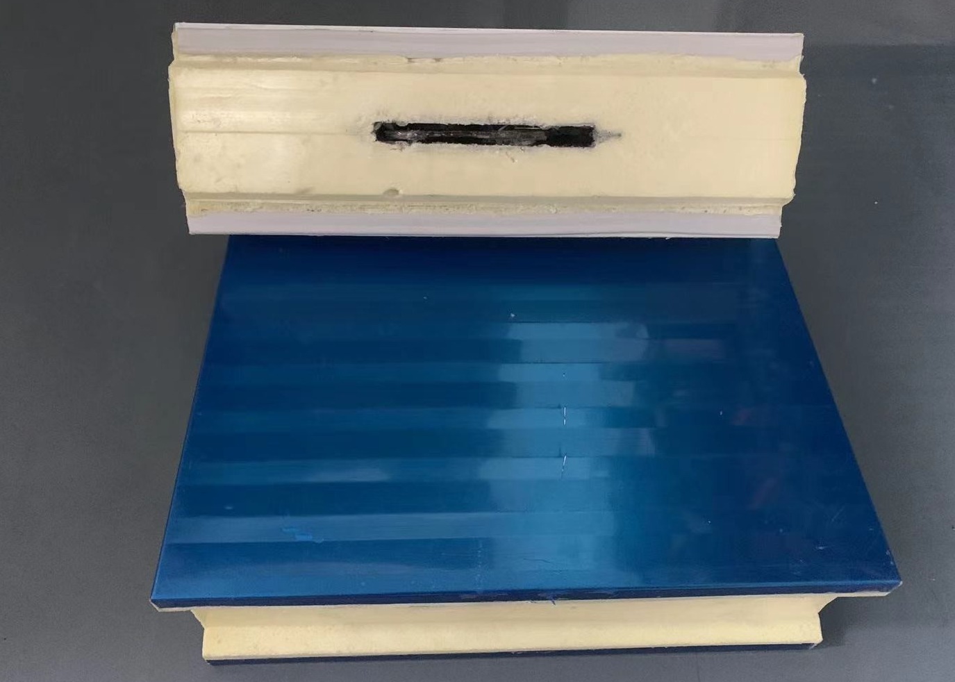 2.0mm Steel Polyurethane Board 42KG/M3 Cold Storage Insulated Panels