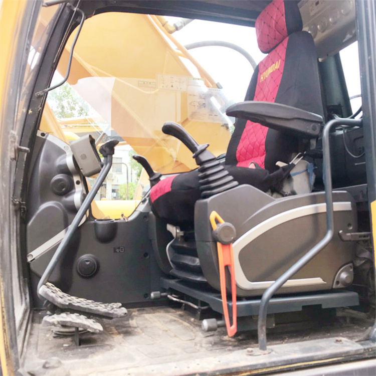 Used Hyundai 305 Excavator 30 Ton Rate Speed 4.2 km/s Health Condition Made in Korea