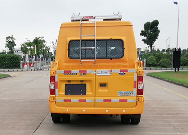 9-13 Seater 6×2 Diesel Passenger Vehicle Manual / Automatic Transmission