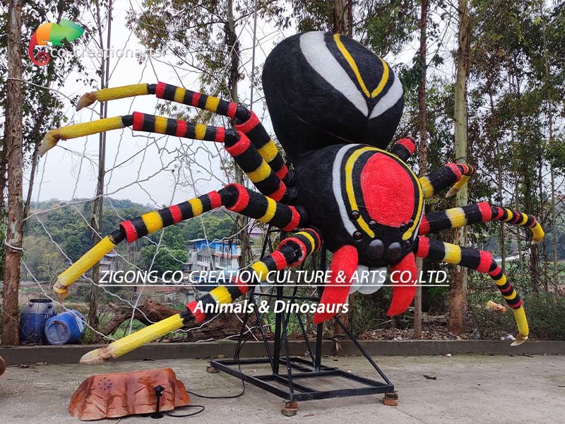 Botanical Garden Giant Animatronic Spider With Web Life Size Alive Sound