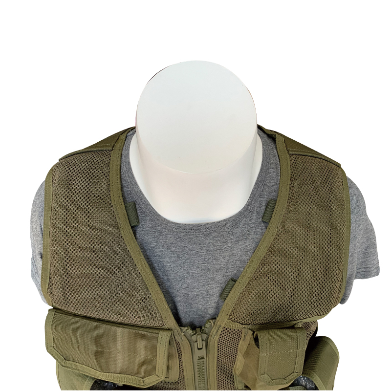 Lightweight and Durable 1.8 kg Protective Vest for Outdoor Safety in Any Activity
