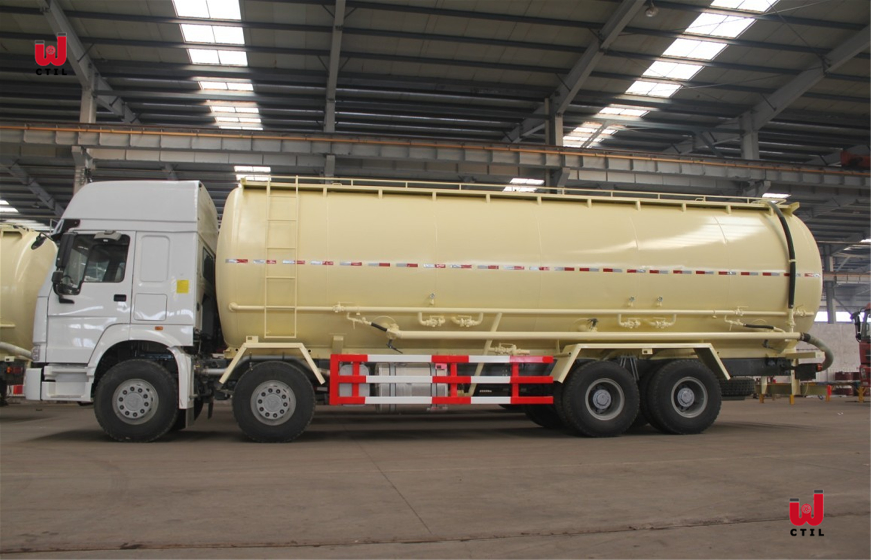 GSG Dry Bulk Transport Carriers WD615.92E Dry Bulk Cement Tanker