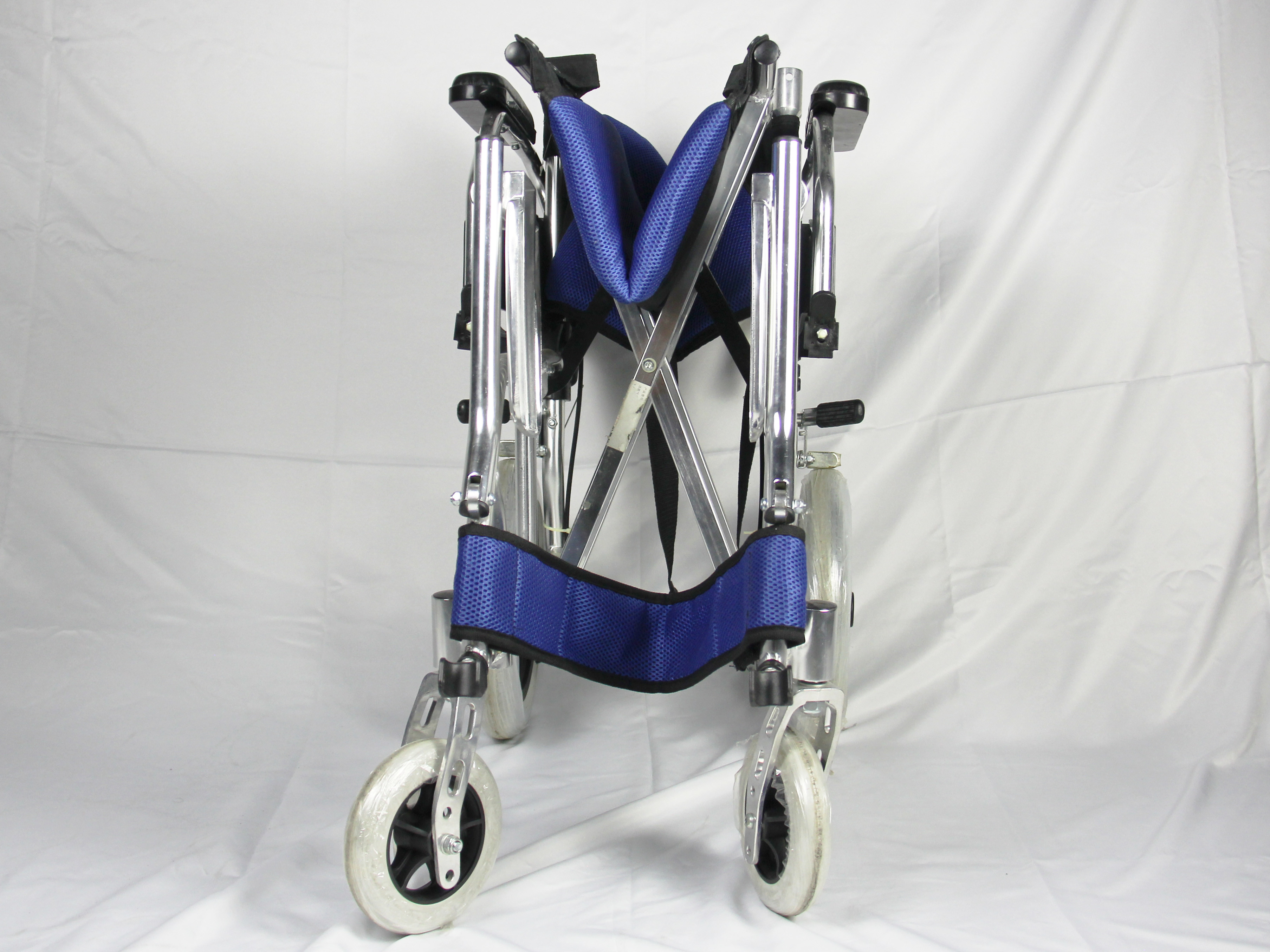 Easy To Carry Premium Foldable Lightweight Aluminum Manual Wheelchair Model 863L