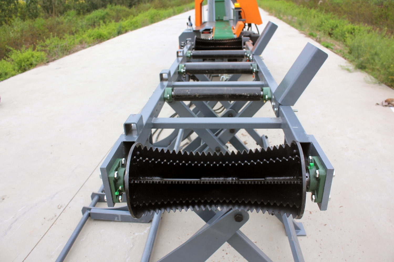 Hydraulic Firewood Processor With Log Lifter And Log Table 300 KG Capacity Model