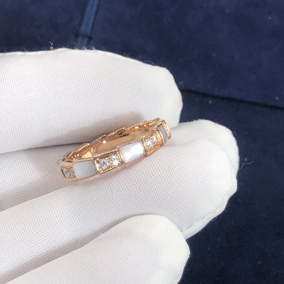 Elegant 18K Gold Diamonds Serpenti Viper Ring Diamond With White MOP Ring Yellow Gold White Gold