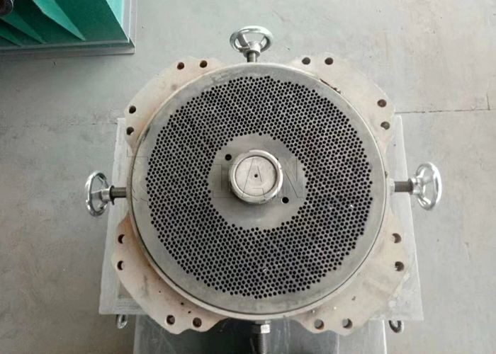 Columnar Organic Fertilizer Animal Manure Flat Film Extrusion Granulator