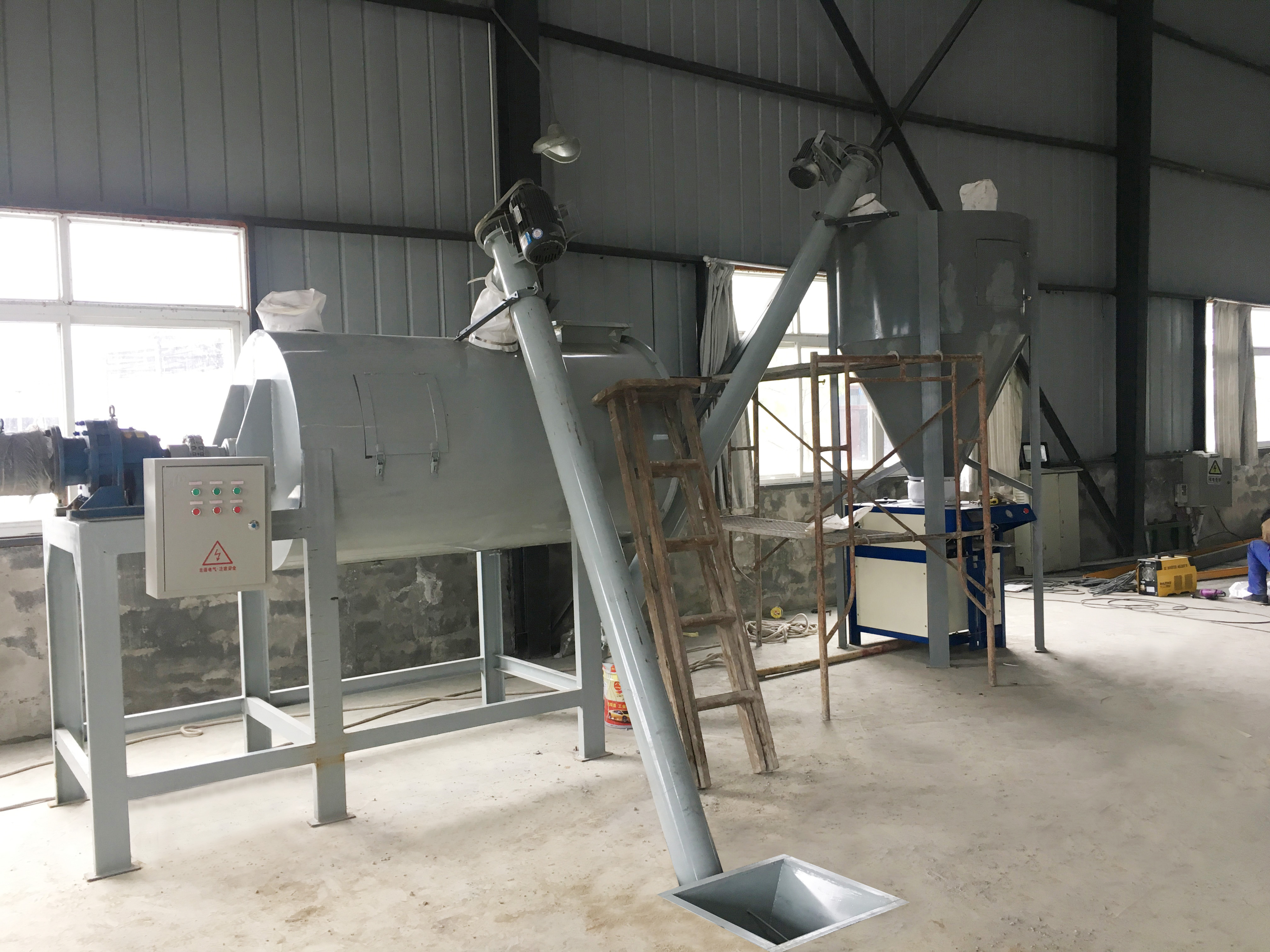 Simple dry mortar production line