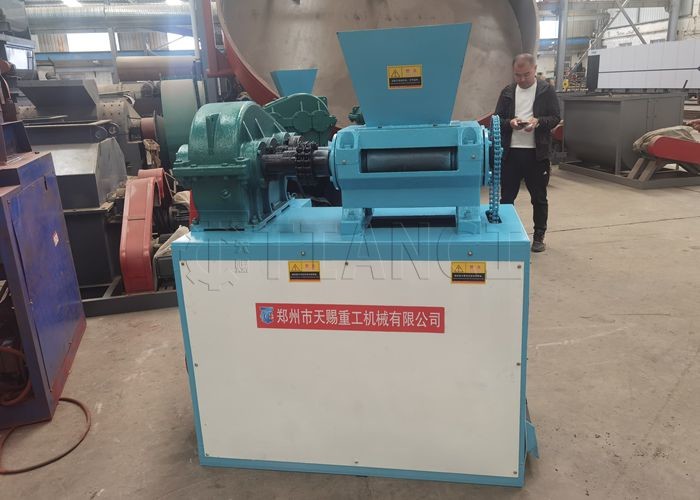 Dry Chicken Manure Powder Organic Compost Double Roller Press Fertilizer Granulator