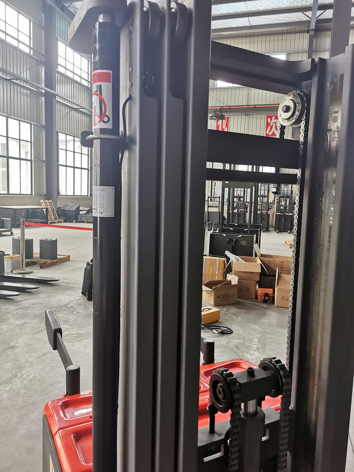 Container 4.5m 2 Cyclinder 550mm Straddle Electric Pallet Stacker