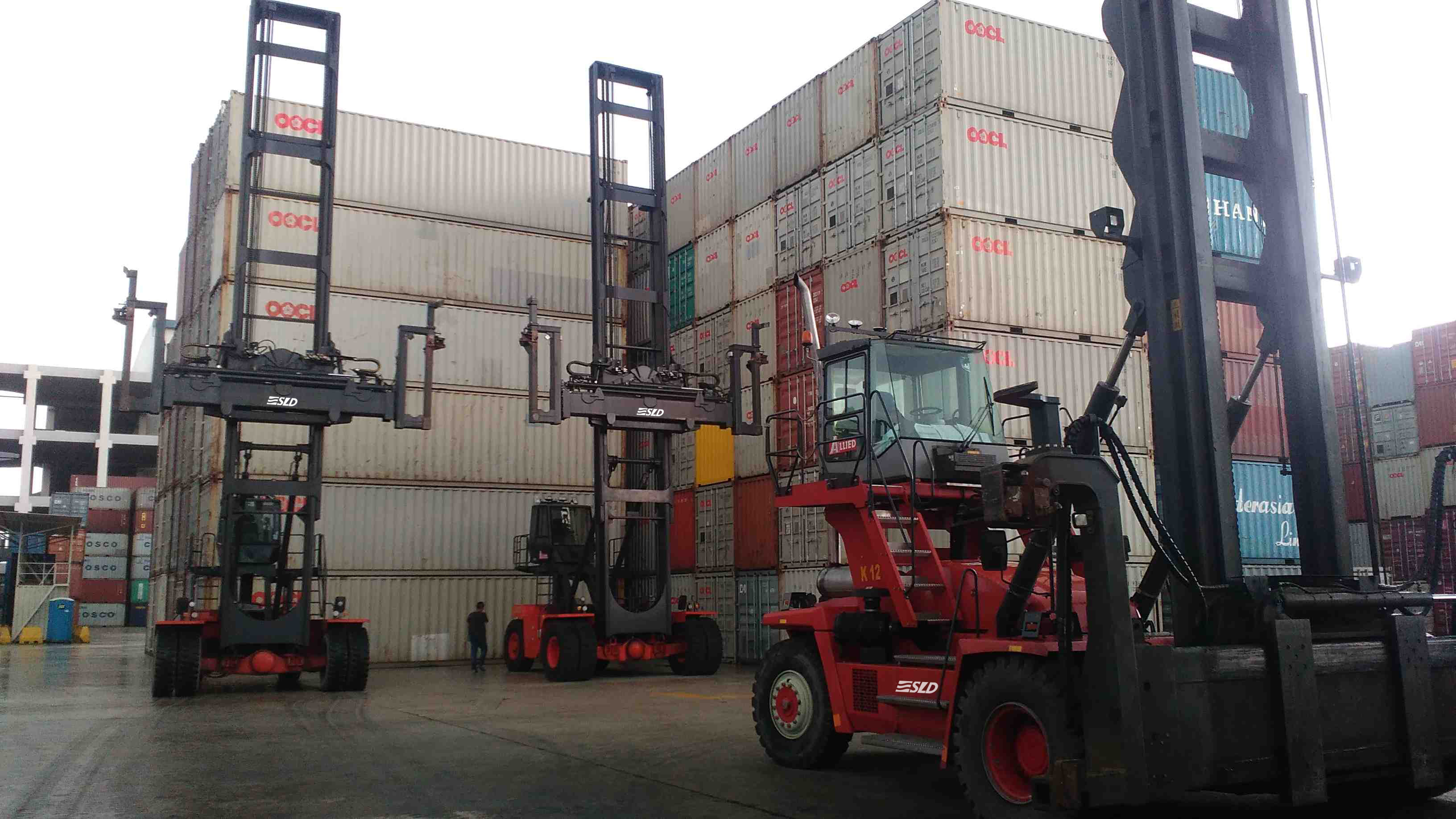 Logistic Yard 9000kgs 9t forklift Empty Container Handler