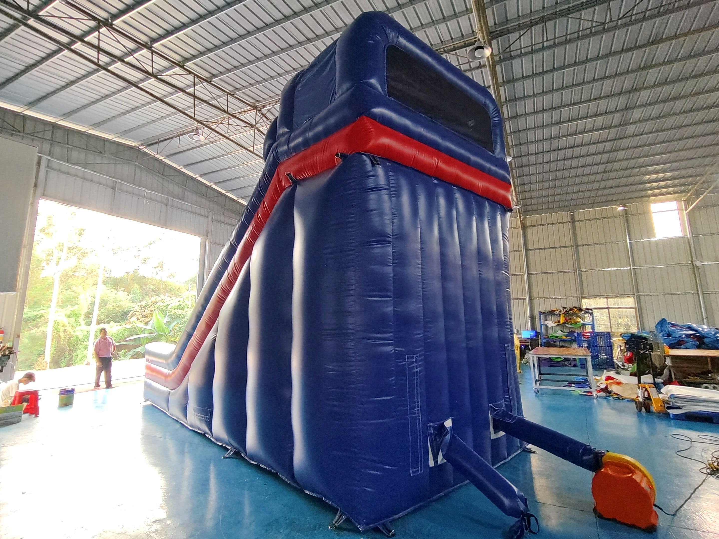 Commercial 0.55mm Pvc Tarpaulin Giant Inflatable Slides Outdoor Inflatable Water Slides Castle For Kids And Adults