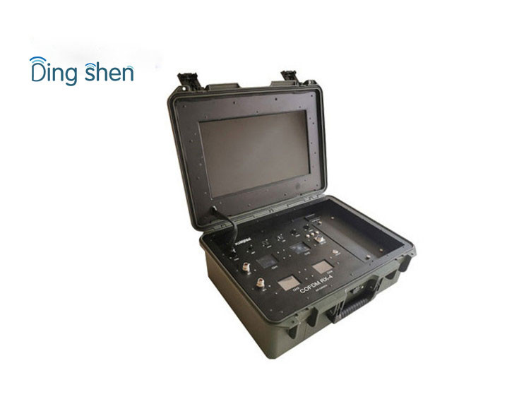 Professional Outdoor 17 Inch 4 Channels COFDM HD Video Transmitter Receiver