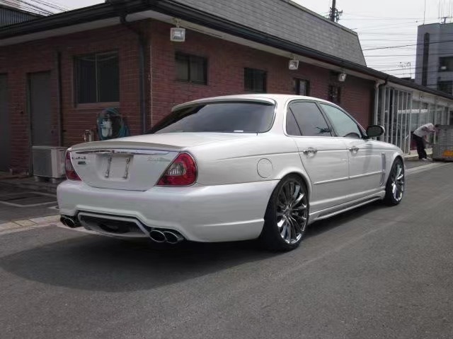 For Jaguar XJ8 XJ6 Body Kit XJ6 XJ8 Upgraded Wald-style Front and Rear Bumper Spoiler Body Kit