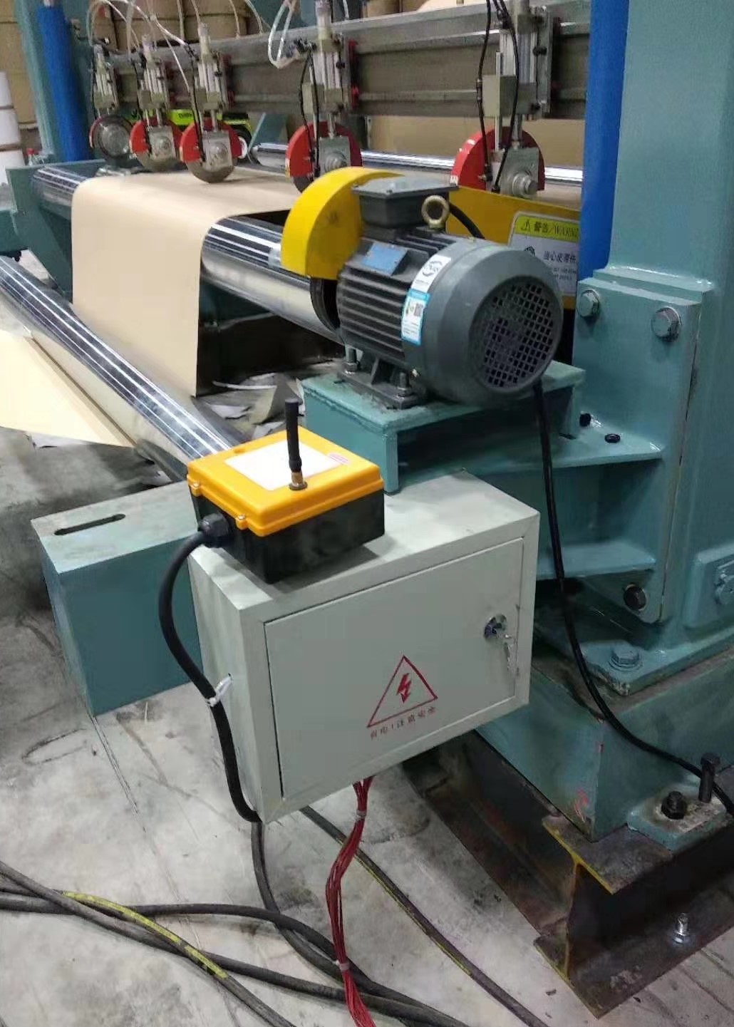 2400mm Printing Paper Processing Machine Frame Type Underfeed Rewinder