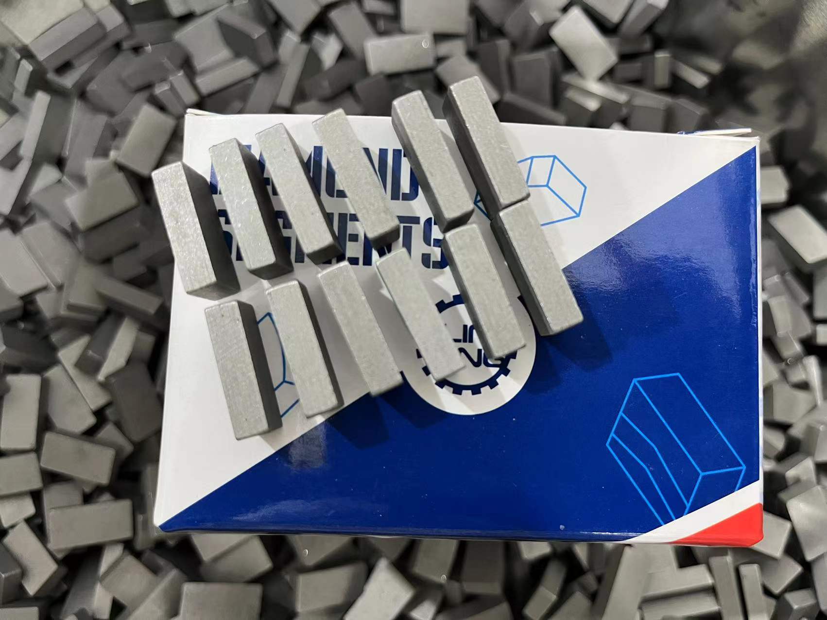 Customized Support OEM Diamond Gang Saw Segment for Flat Shape Marble Cutting