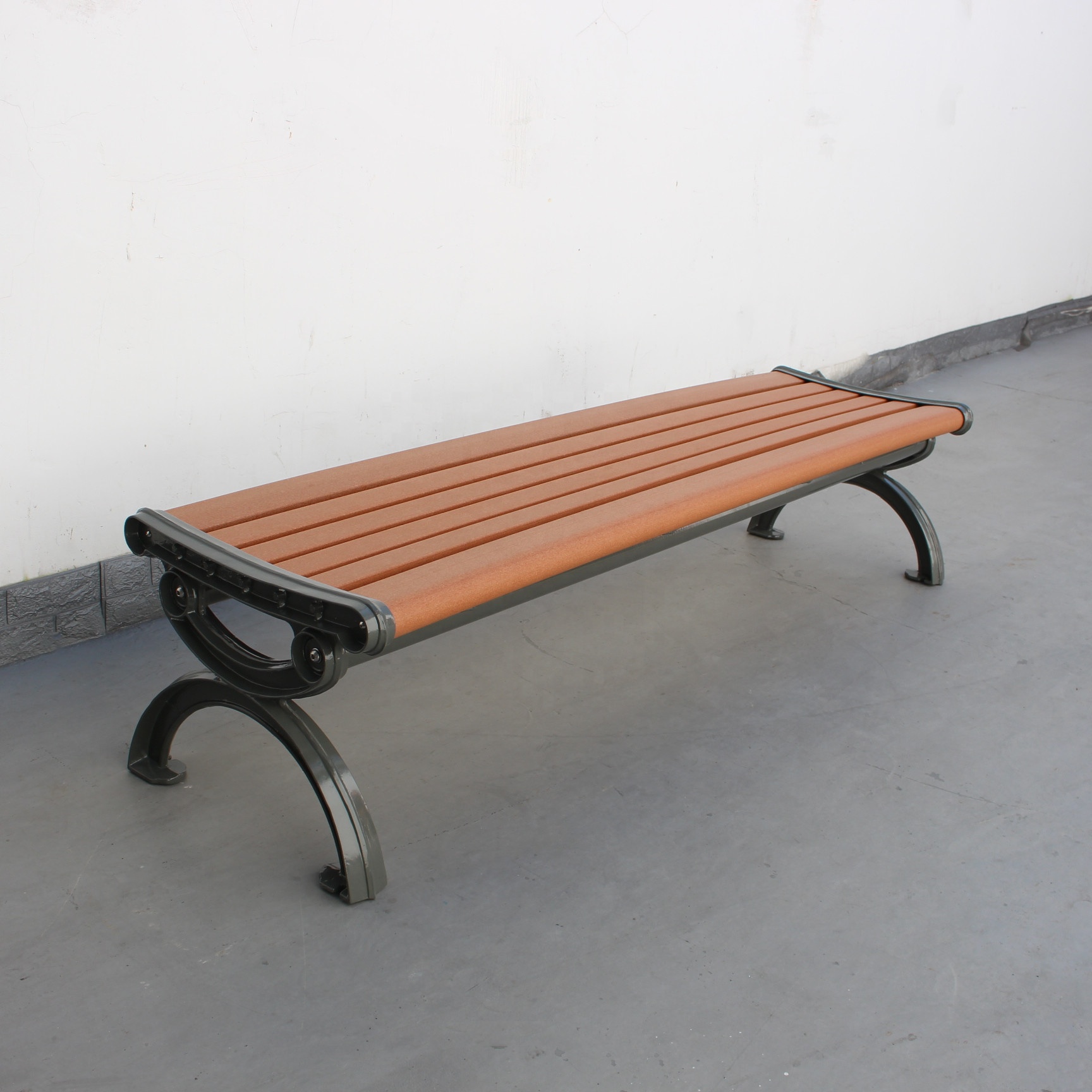 Traditional Rustic Garden Outdoor Wooden Bench With Recycle Composite Material