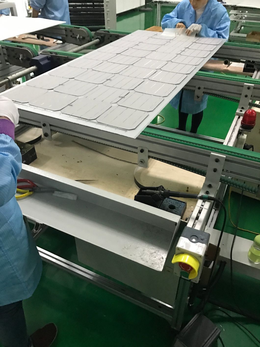 Low Price Mono Poly New Technology Solar Panel