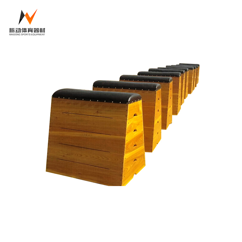 Waterproof Solid Wood Gymnastic Vaulting Horse Equipment for 5 Sections Vauting Boxes