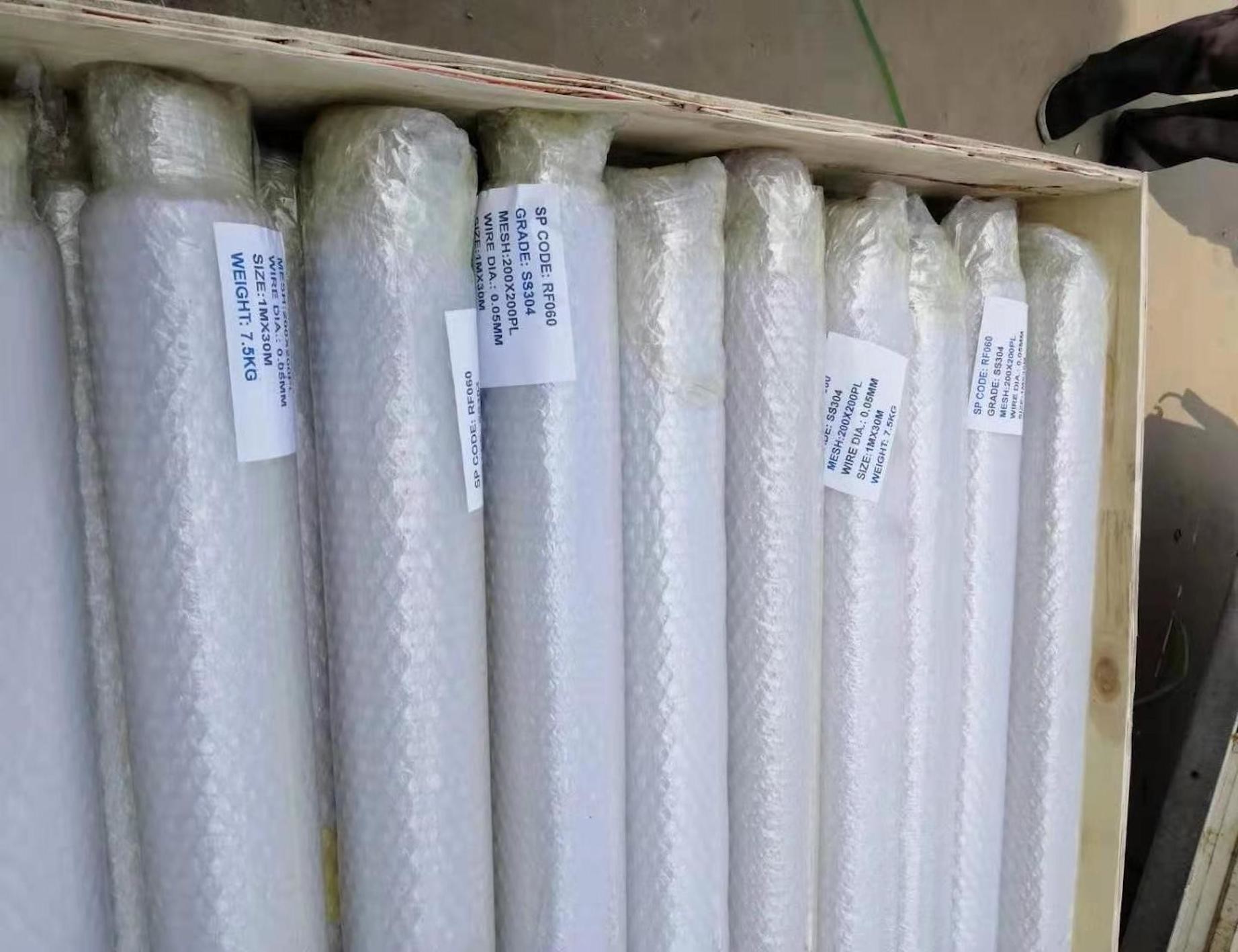50m 1.2m Steel Wire Mesh Filter Screen Smooth Surface