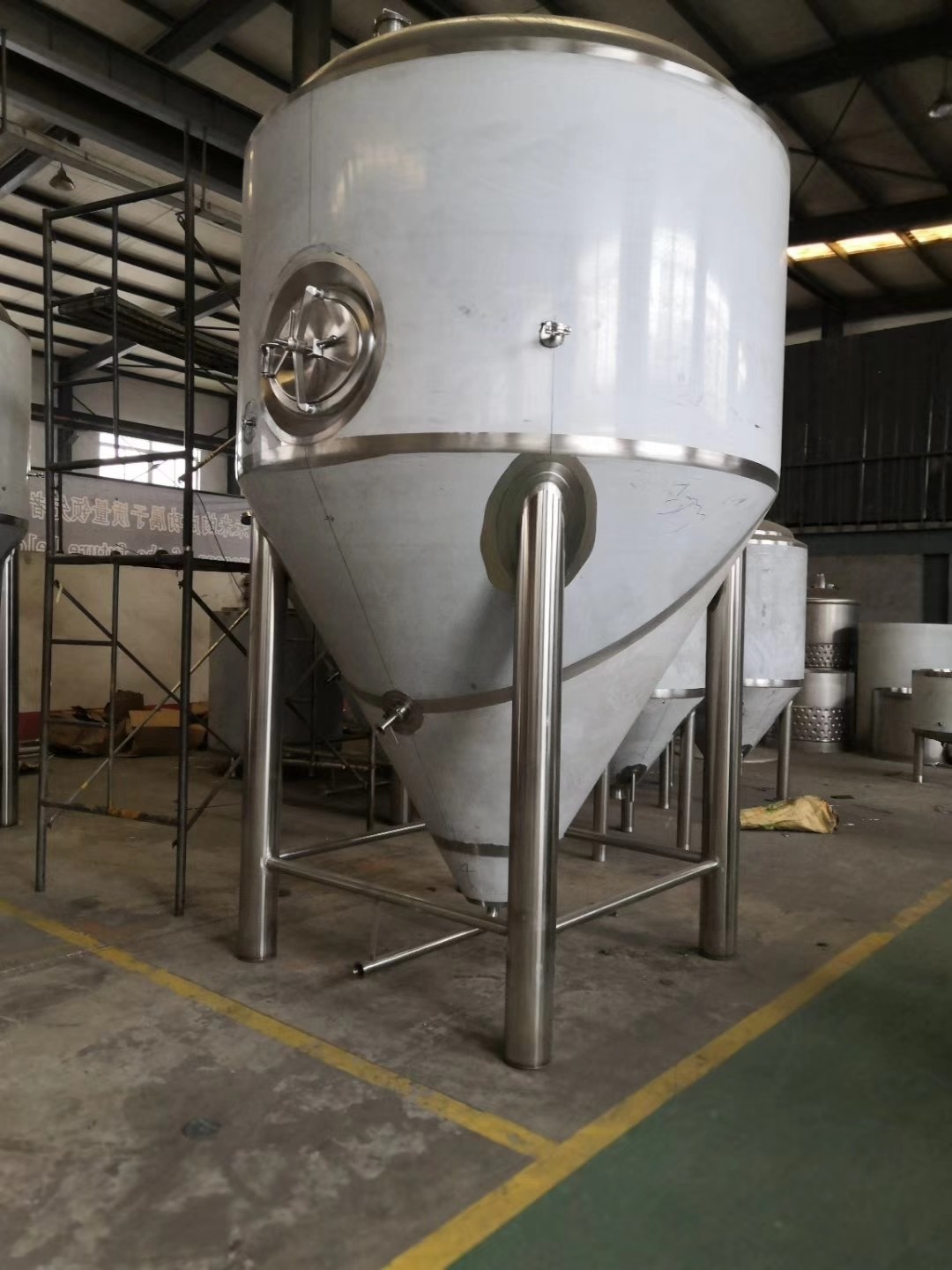 3000L 4000L Beer Brewing Equipment Stainless Steel Fermentation Conical Tank