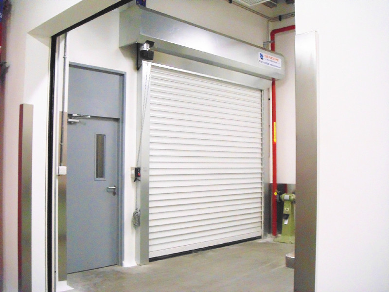 Automatic Grey Galvanized Steel Roller Door With Standard Plywood Package