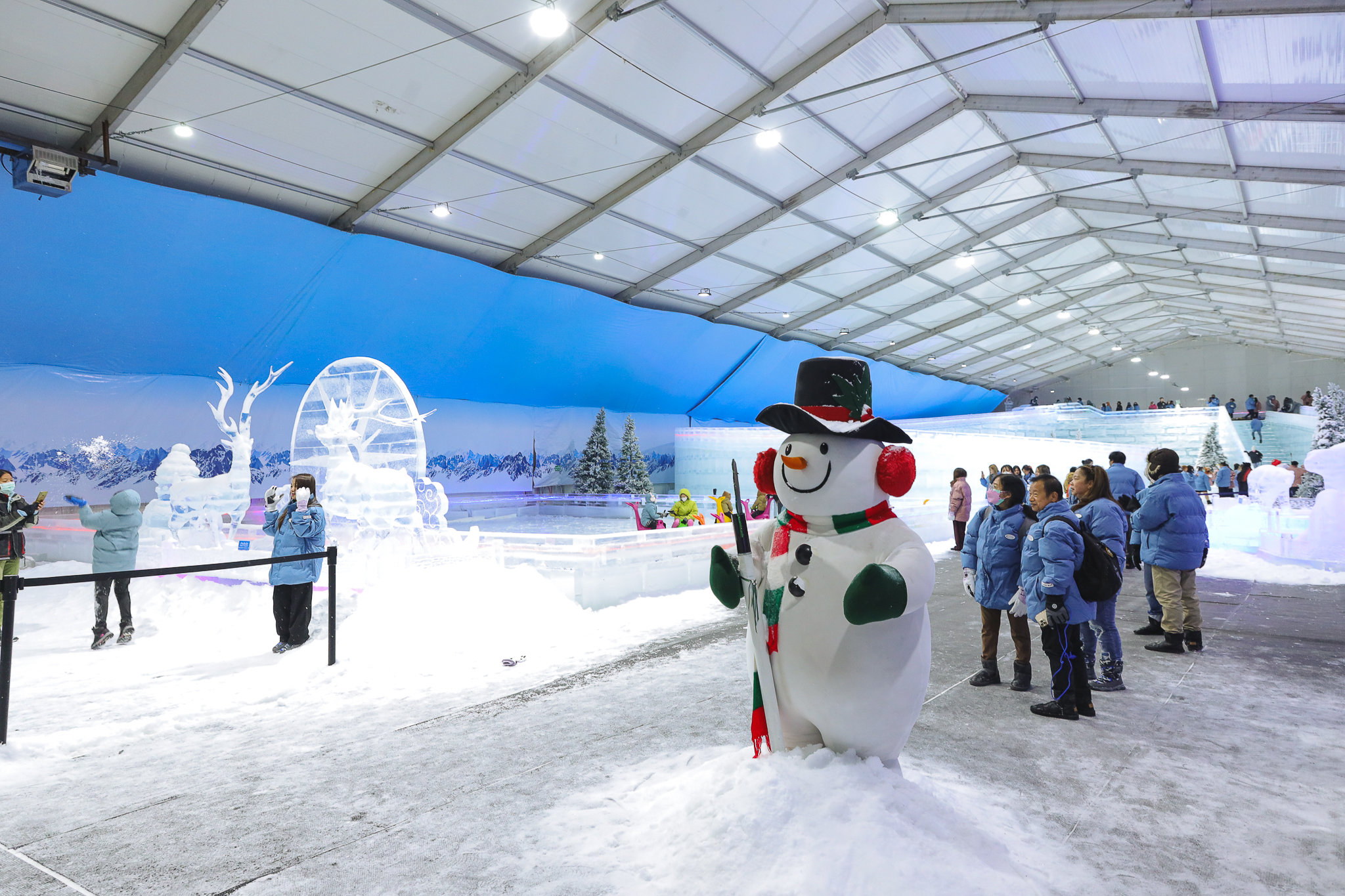 Commercial 600kg Snow Effect Machine for Parties Ice Shape Snow Party Essential