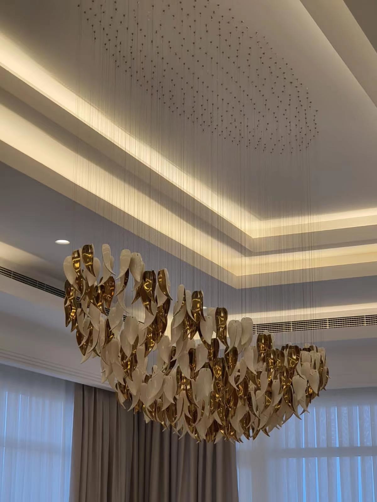 Fashion Creativity Leaf Shape Customized Pendant Lamp Extra Large Chandeliers