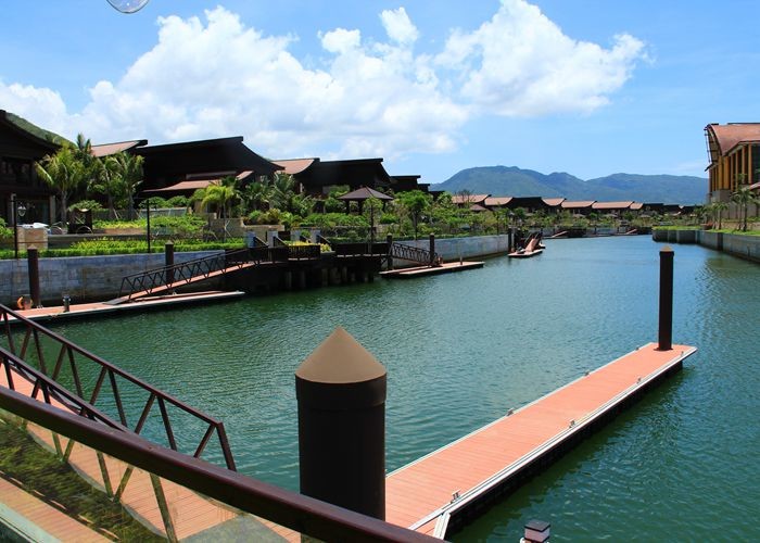 Low Maintenance Aluminum Alloy Floating Docks with Smooth Surface