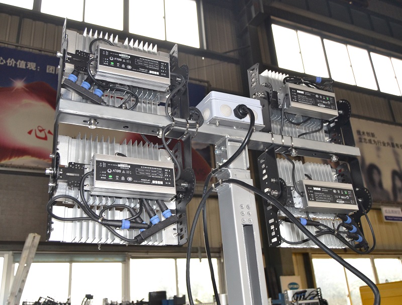 4x350W 9m Diesel Portable Light Tower 2KW Honda Generator Crane Light