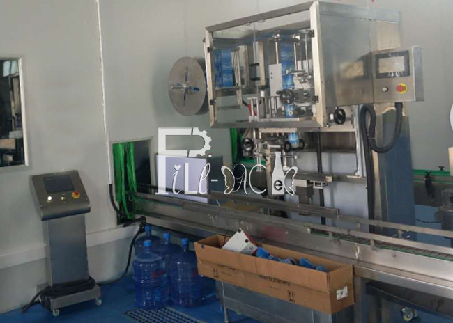 1000*800*2000mm Stainless Steel PET Bottle Labeller