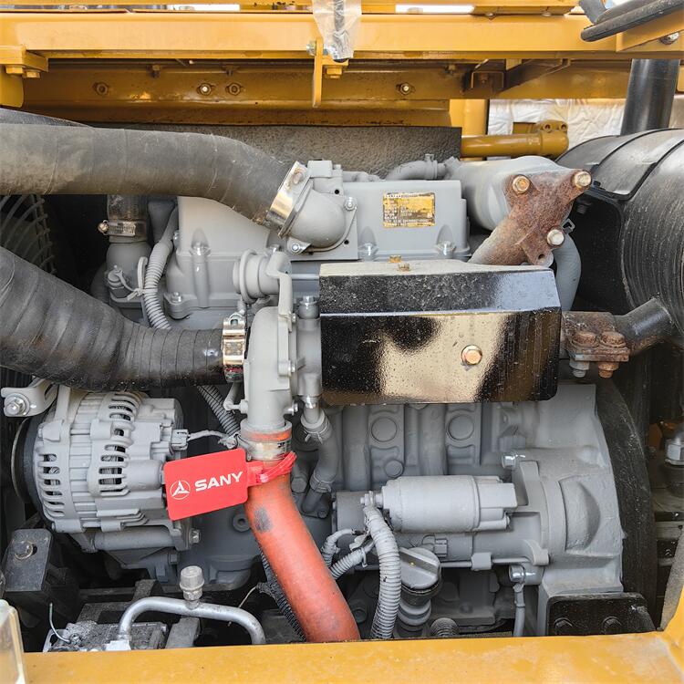 2023 Model Sany SY75 Mini Digger Machine with 7000 KG Machine Weight and Good Health