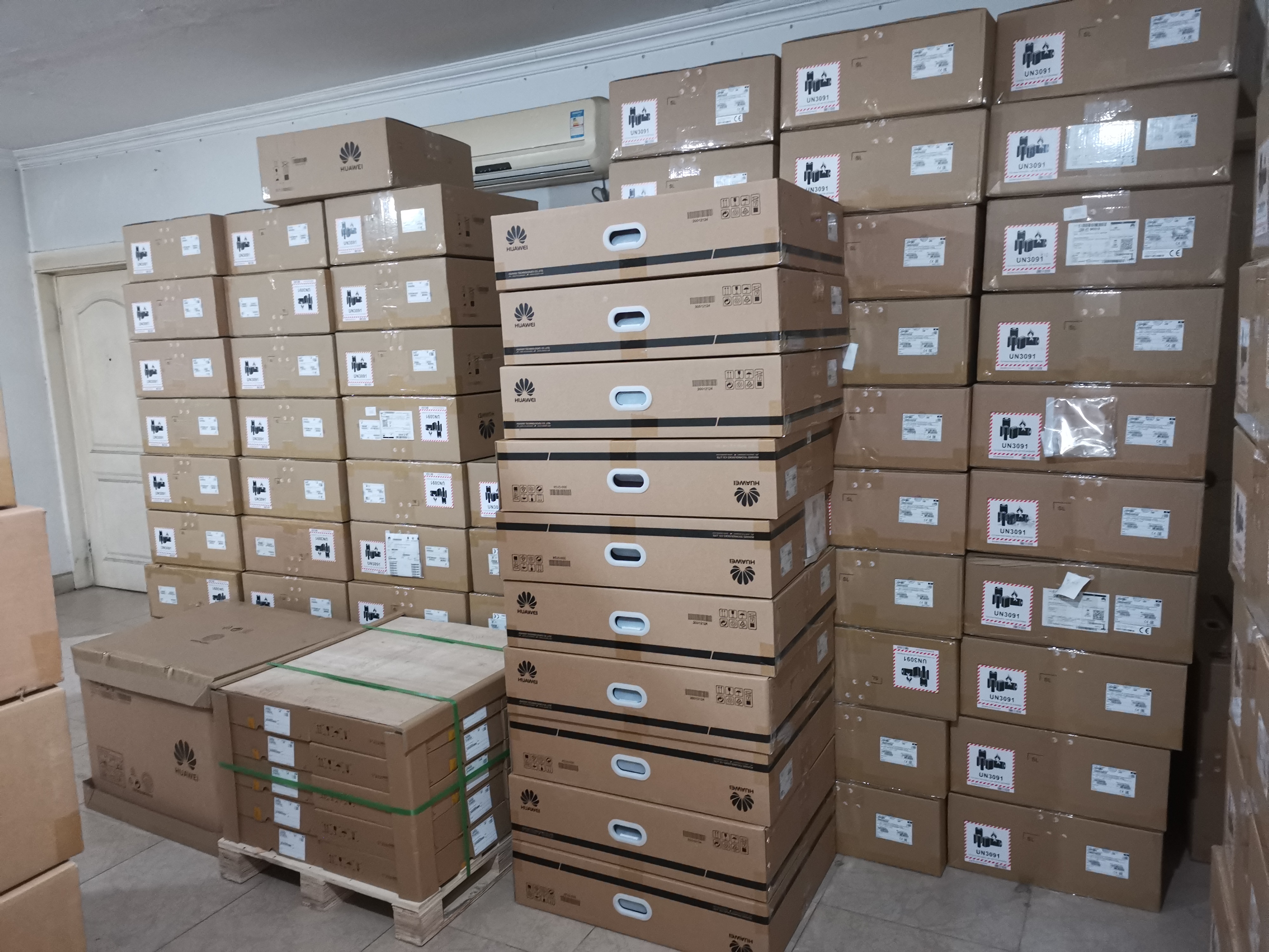 758Gbps/7.58Tbps SFP Switch 10GE Ethernet Switch CloudEngine S5731S-H48T4X-A