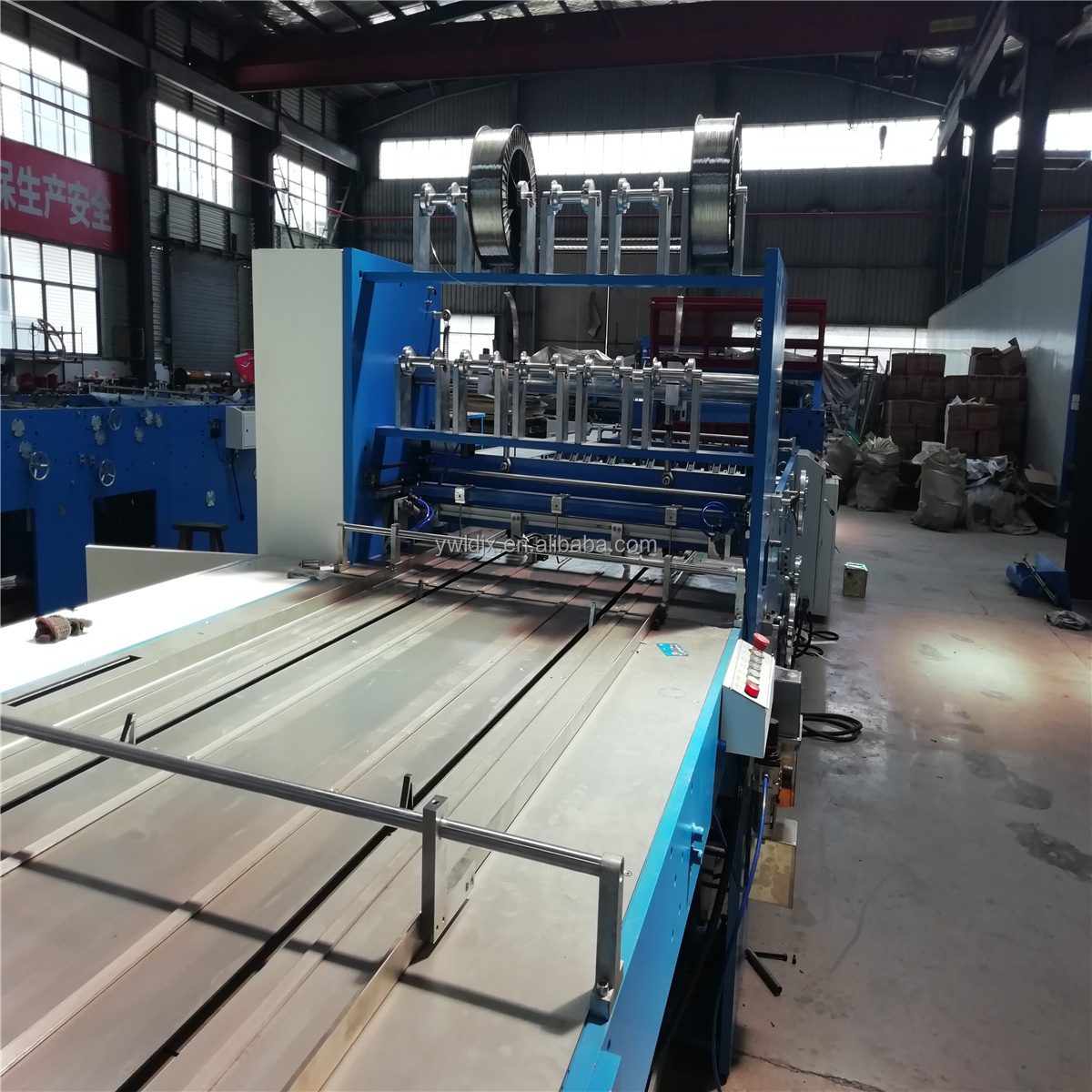 Durable and Long-lasting LD 1050 Exercise Book Making Machine with 1000 mm Width