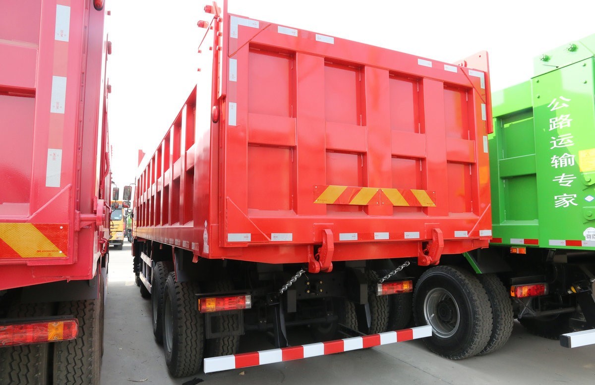 25 Cubic Meters Tipper Dump Truck Shacman F3000 8x4 12 Wheel Tipper Truck