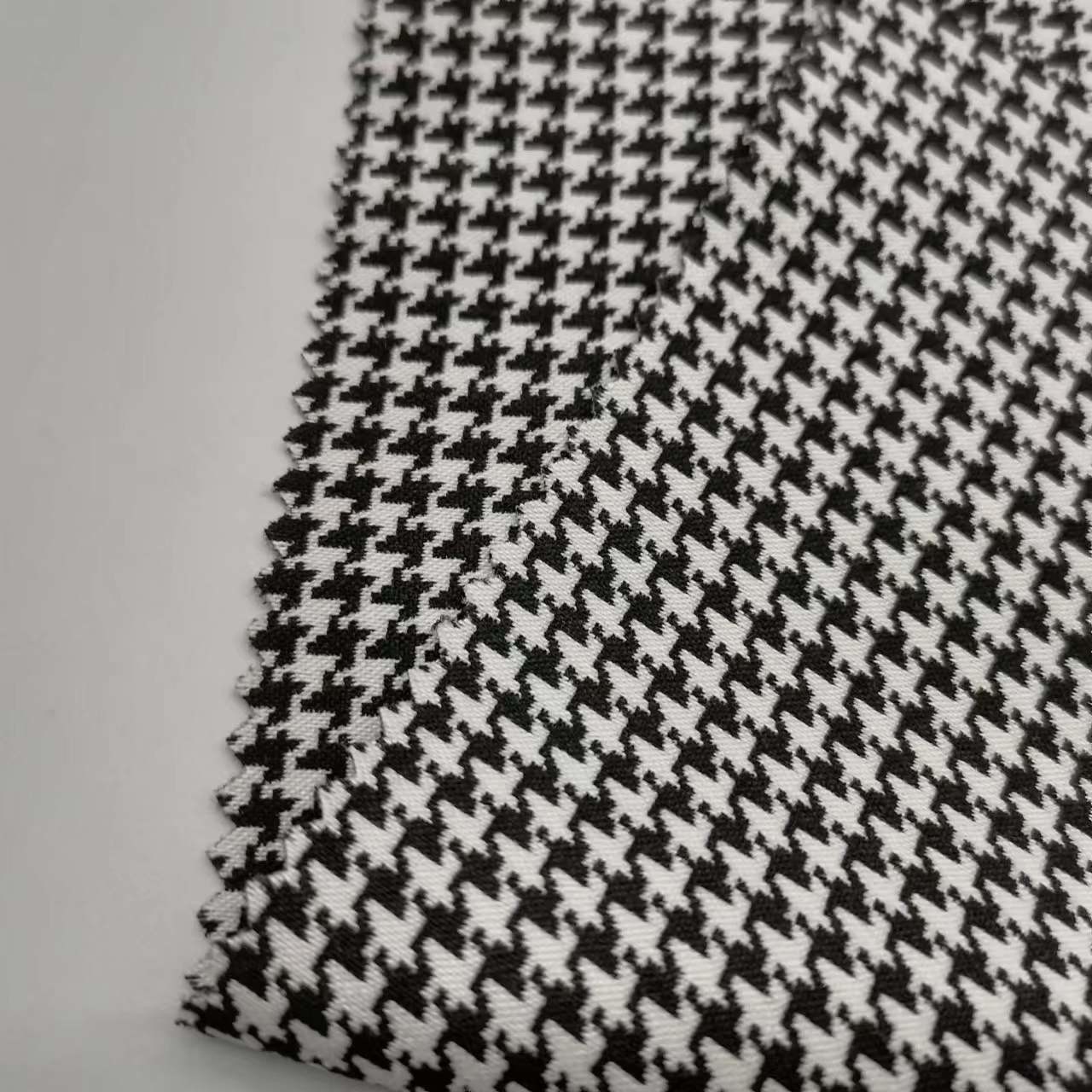 Printed 2 Way Stretch 19% Nylon 25% Polyester 52% Rayon 4% Spandex Faille Fabric 140D+ 40Dx16S+150D 280 gsm 150 cm