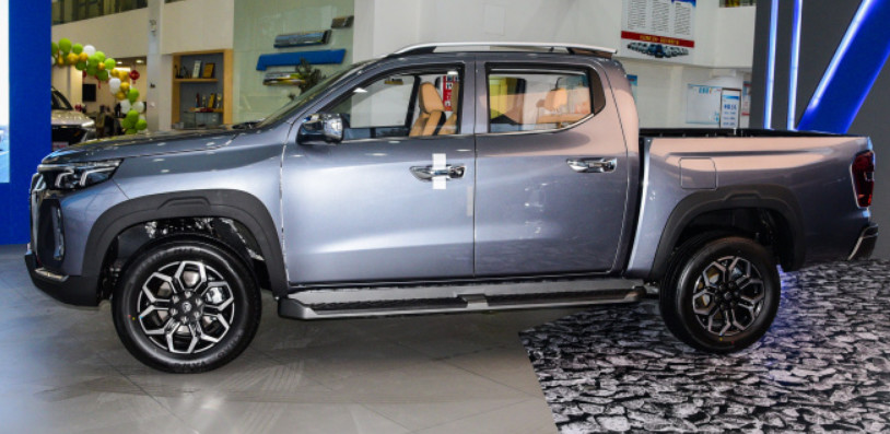 Changan Lantop 2023 2.0T Auto AWD Petrol Navigator Standard Box Edition