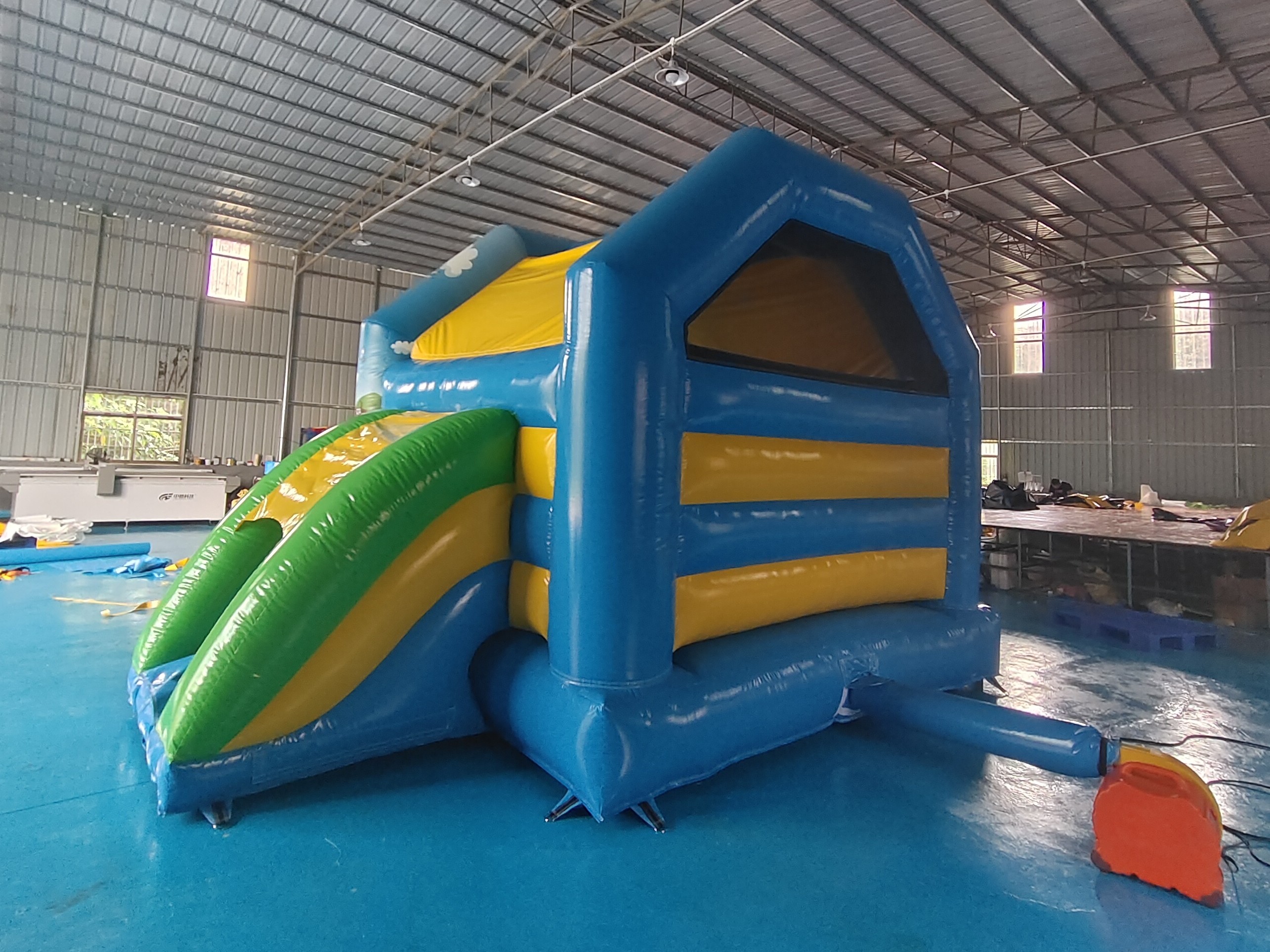 Commercial Kids Inflatable Jumping Castle With Slide Farm Theme Inflatable Bouncy House Combo For Outdoor Indoor