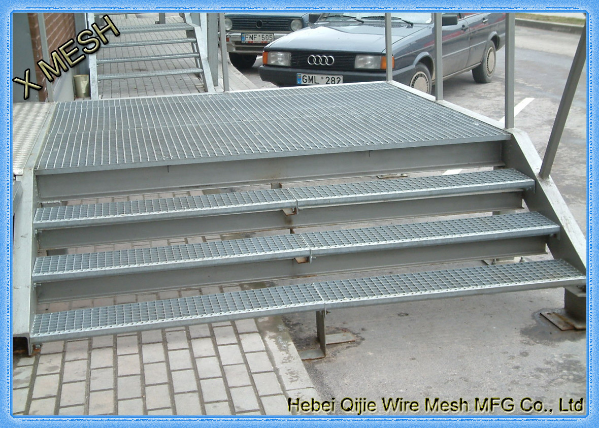 Mild Steel Grating Stair- STG004