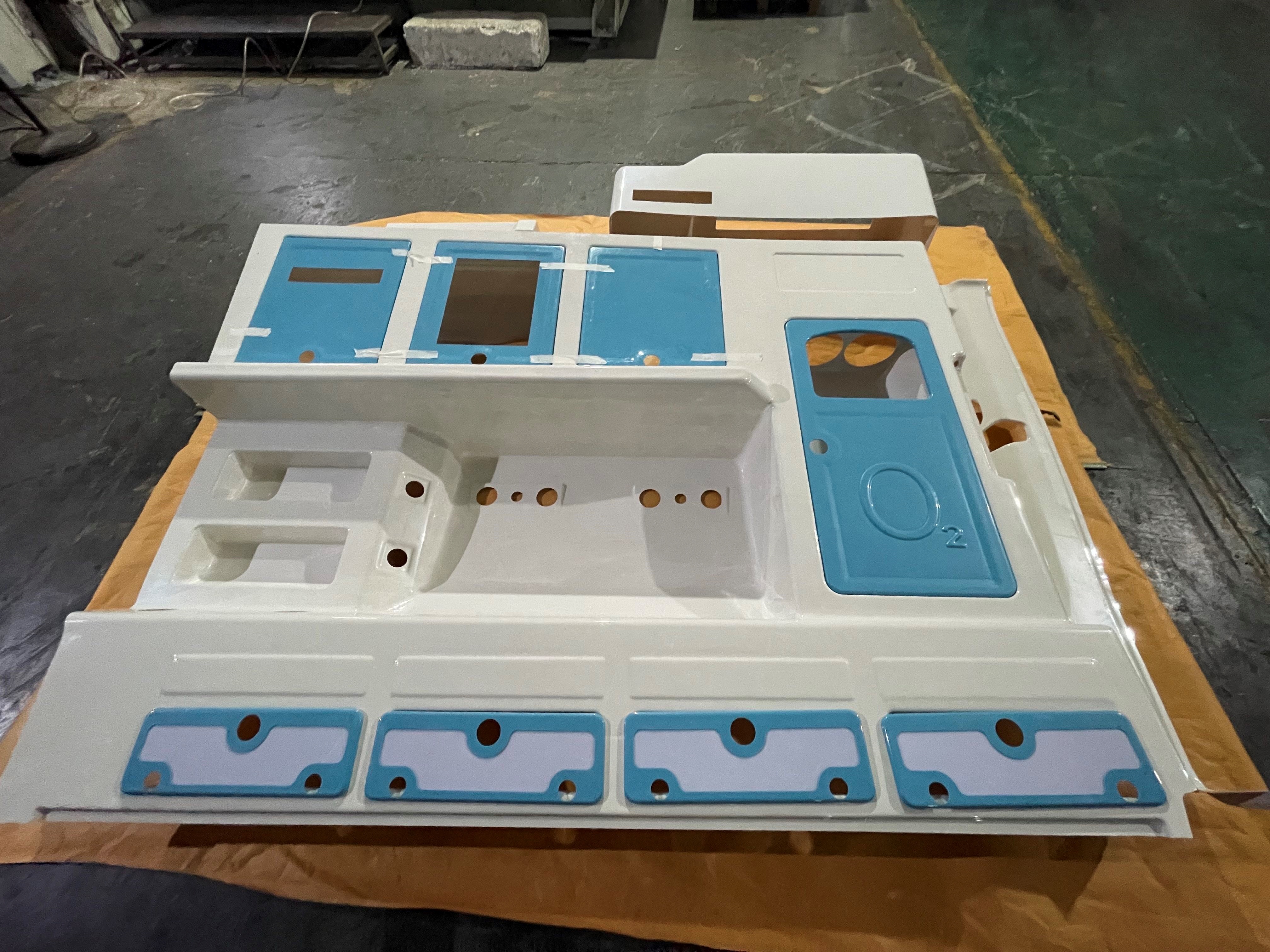 Custom Auto Roof Automotive Plastic Products Auto Spare Parts Bumpers Vacuum Forming Service within 32 Years Experience