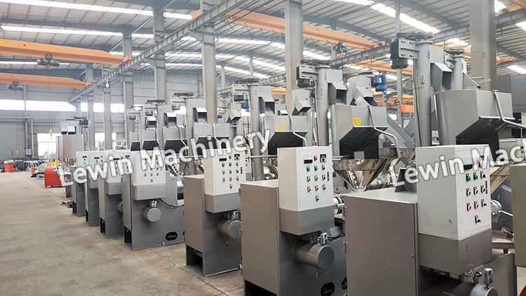 2700m 100r/Min Multi Stage 37kw Screw Oil Press Machine