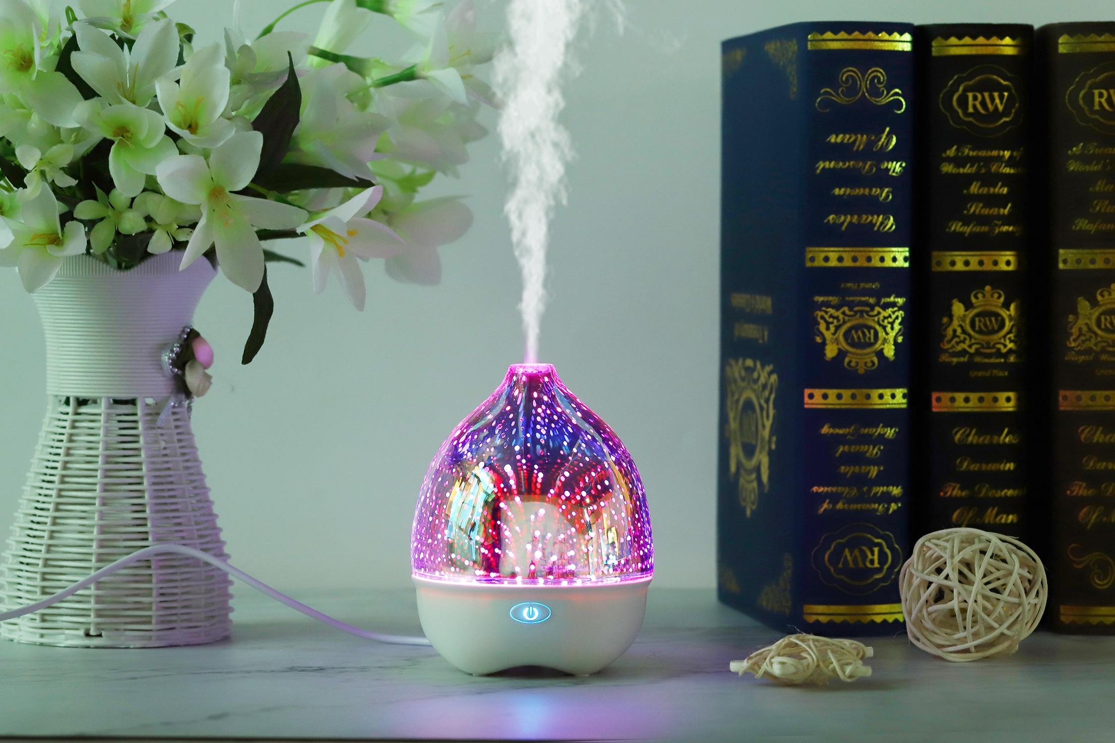 Smart 3D Glass Design Portable Aroma Diffuser DC5V 80ml Capacity
