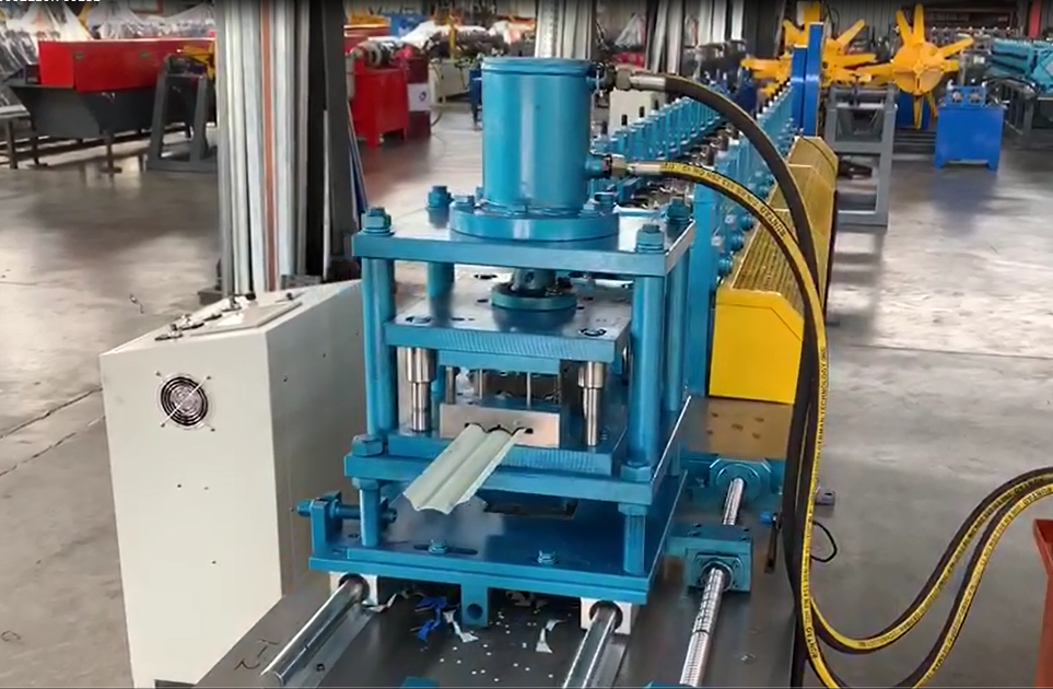 Fence of rolling forming machine