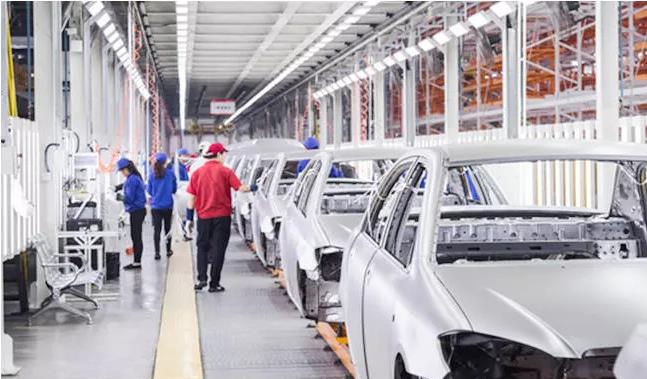 Ternary Lithium Battery 2024 Dongfeng Forthing T5 Evo Suv 2023 Heat Wave 1.5Td Dct Xingyao Edition 197 Hp Petrol Gasoline Car