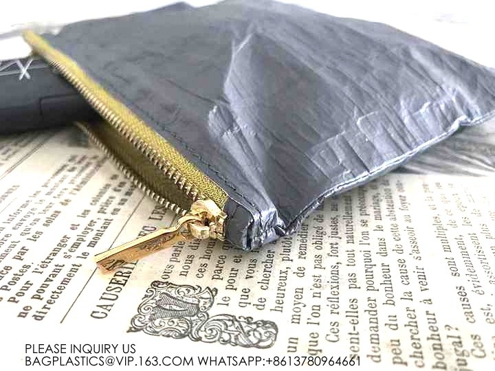 New Fashion Style Untearable Tyvek Zipper Cosmetic Bag New style quality black color tyvek zipper pouch packaging