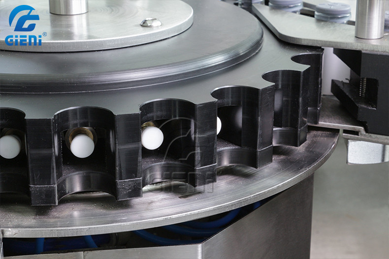 600kgs 4.1Kw Rotary Table Automatic Round Bottle Labeling Machine For Ampoules Vials