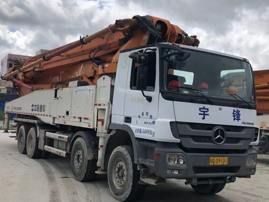 2013 Zoomlion 56m Concrete Pump Truck Pump for Sale at Good Original Condition Benz Truck