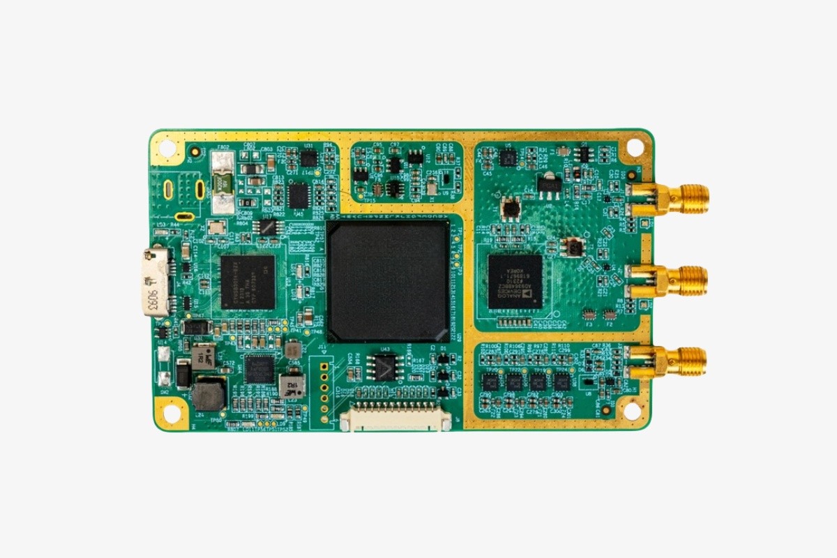 Ettus USRP B205 Compatible | Artix™ 7 75T FPGA AD9364 RF 70 MHz-6 GHz 56 MHz BW 1 Channel USB 3.0 USRP Software Defined Radio Device