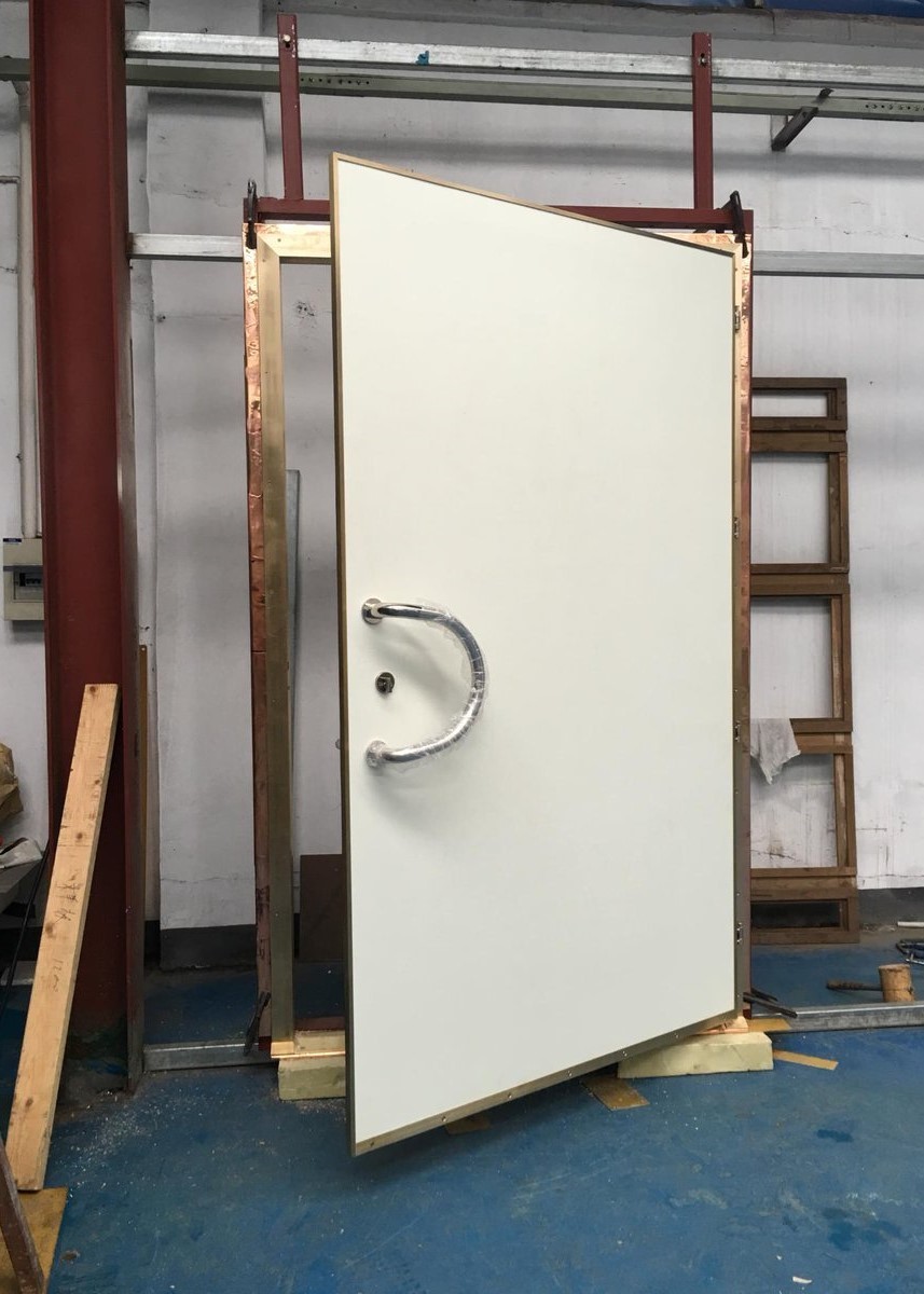 Copper Brass Metal Board Rf Shielded Doors In Magnetic Shielding