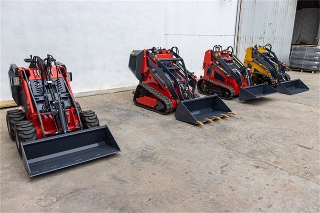 Hts450 18.2kw Power Mini Skid Steer Loader Crawler